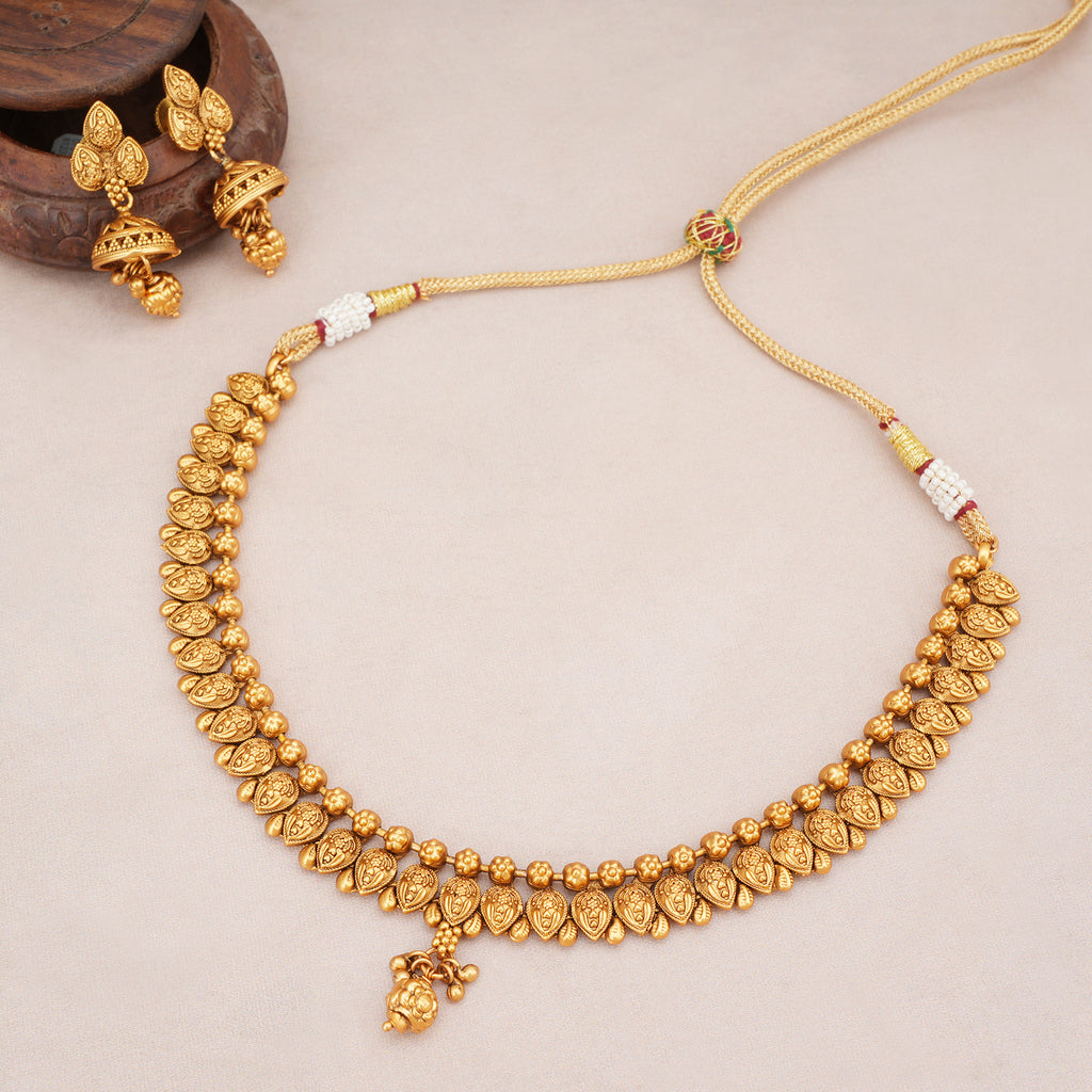 Stunning plain antique gold necklace set