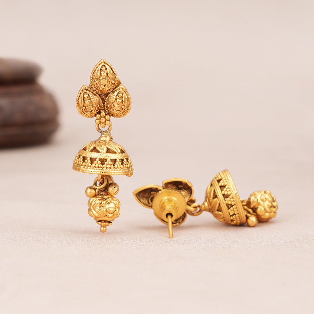 Stunning plain antique gold necklace set
