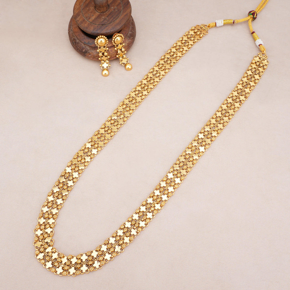 Beautiful plain long gold necklace set