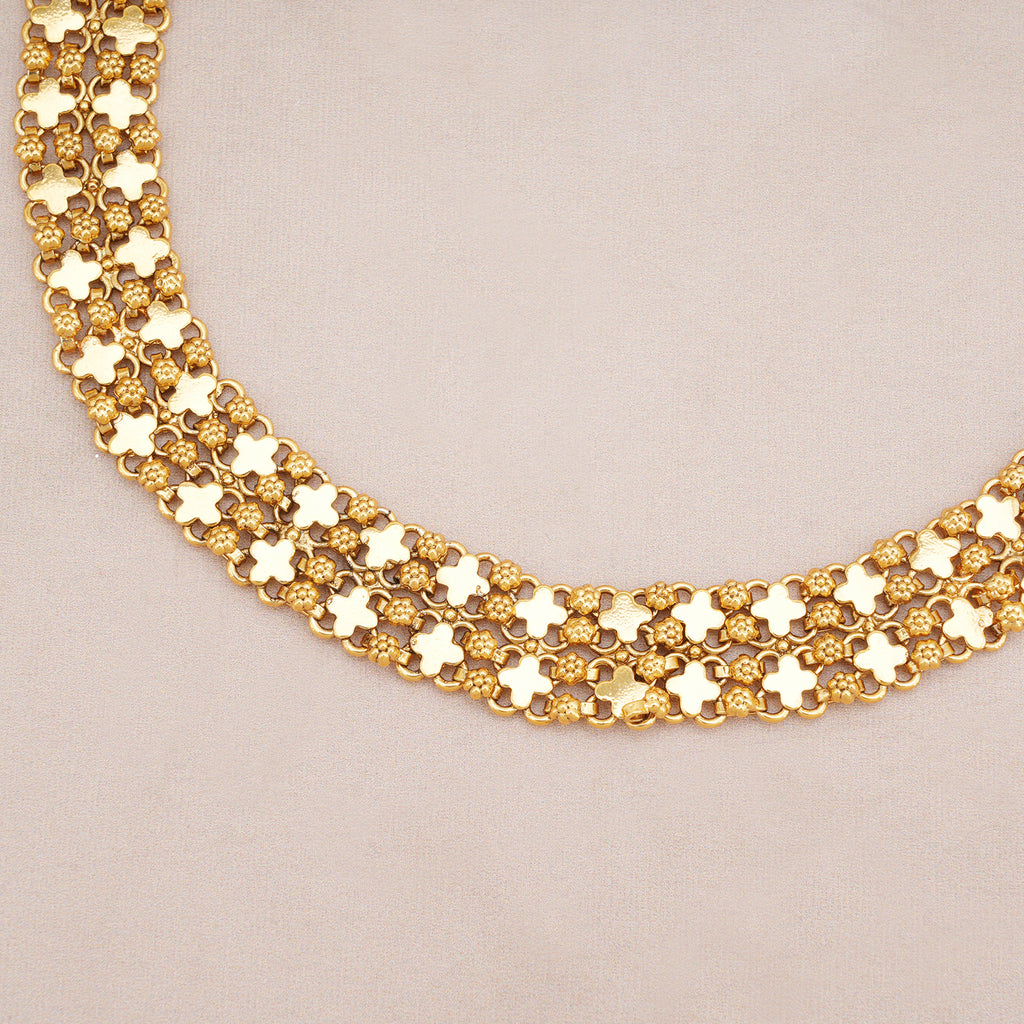 Stunning plain gold necklace set