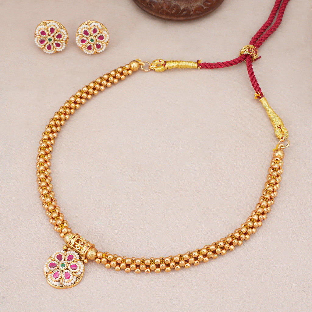 Stunning antique gold floral necklace set