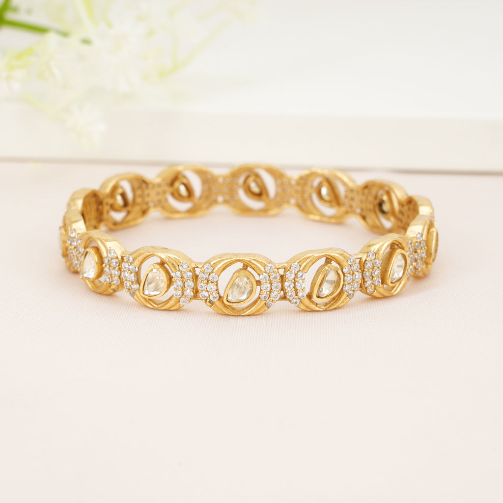 Teardrop Kundan Gold kada