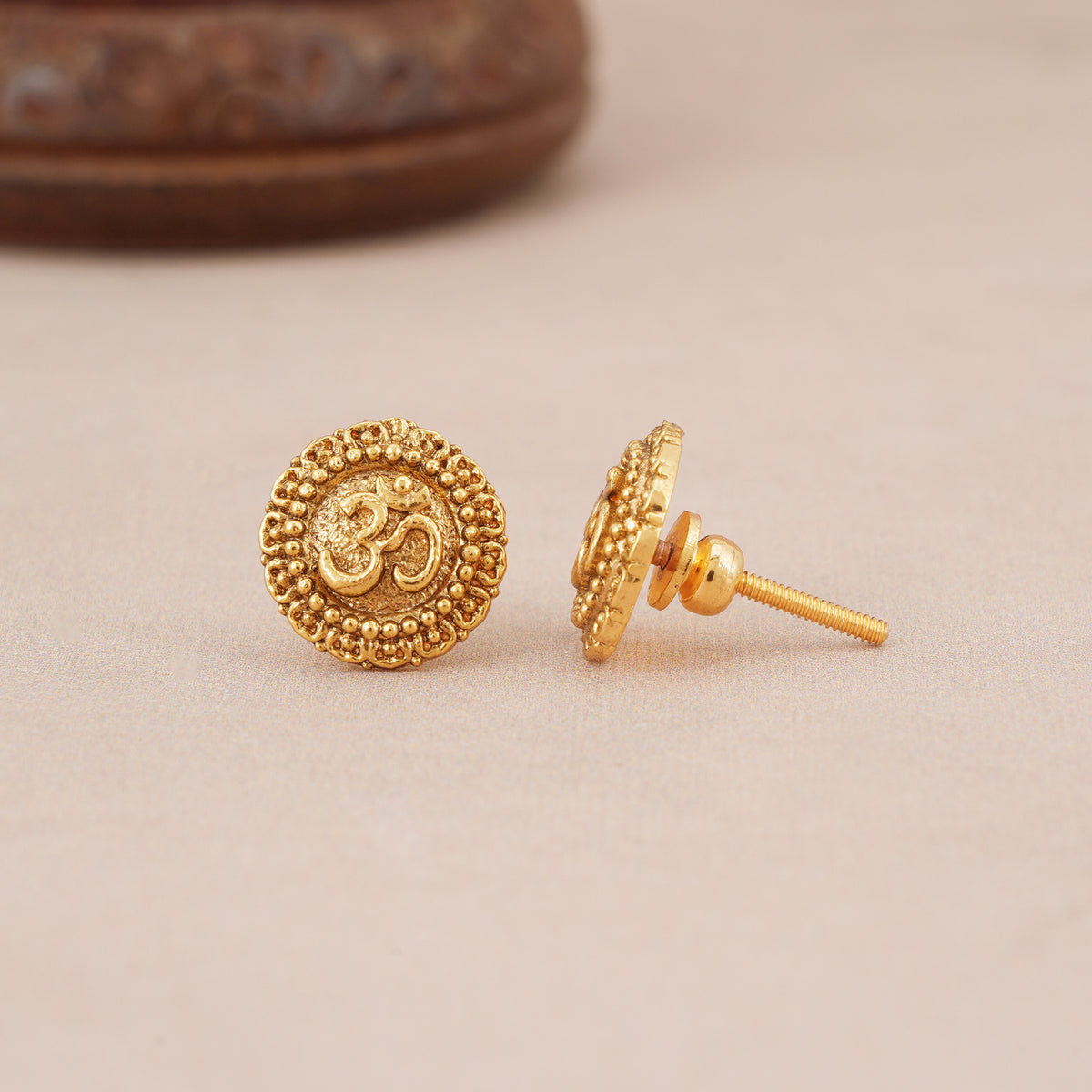 Beautiful antique gold om stud earring