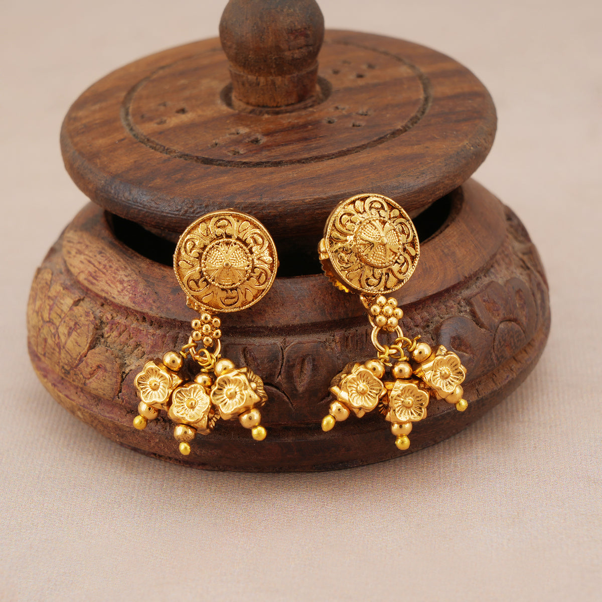 Stunning long gold mala set