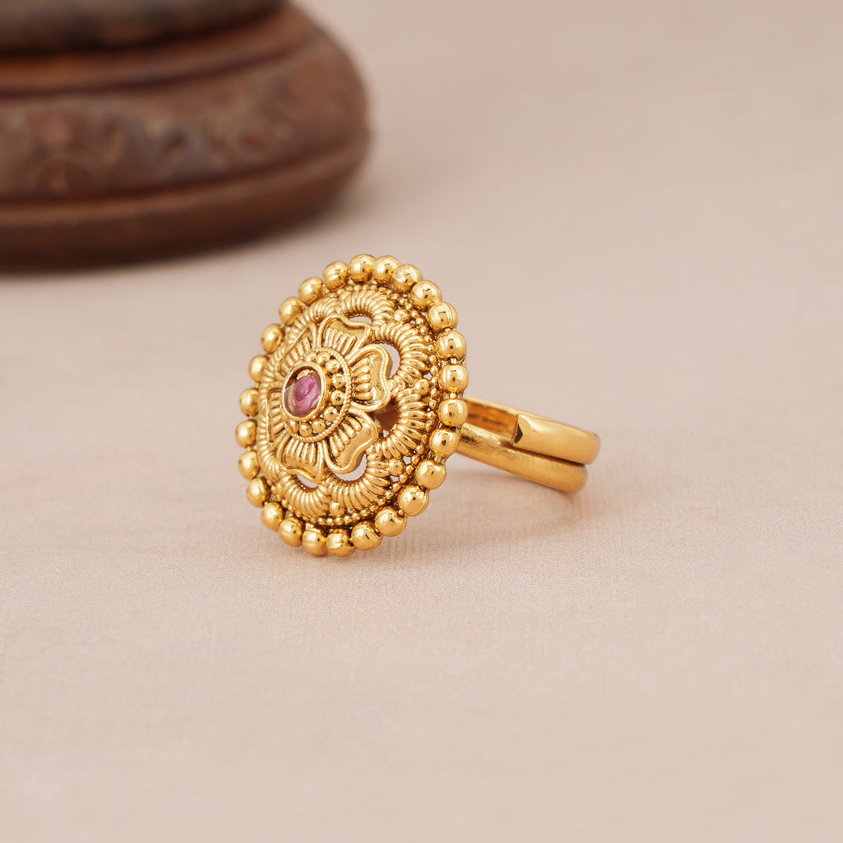 Stunning floral stone antique gold adjustable finger ring