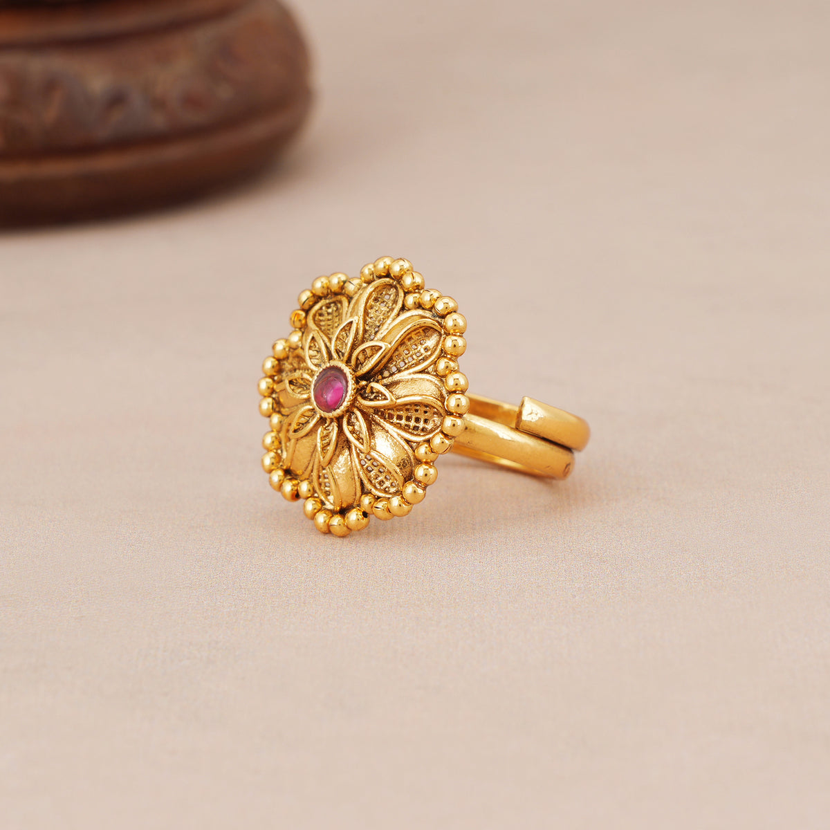 Beautiful floral antique gold adjustable finger ring