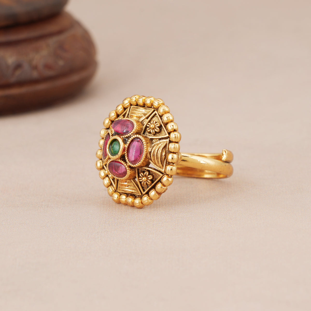 Antique gold hexagon stone adjustable finger ring