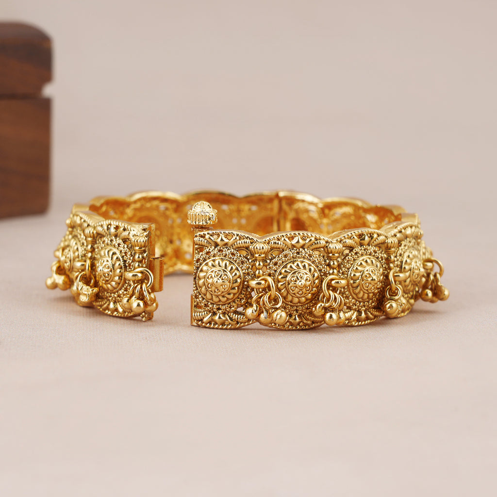 Stunning antique gold ghungroo kada