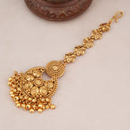Stunning antique gold plain maangtika