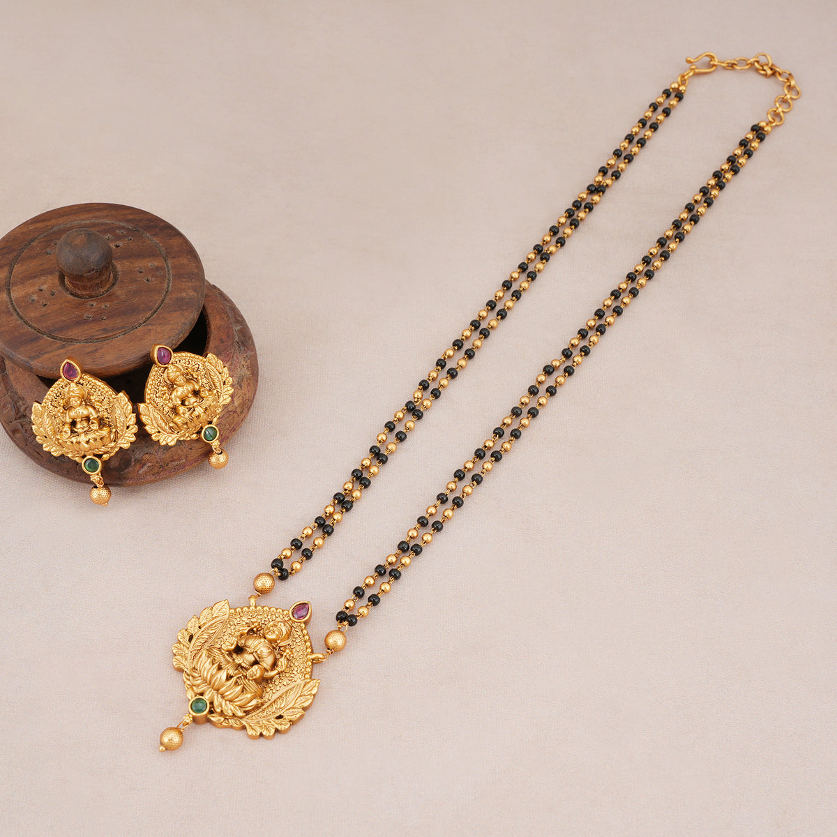 Stunning antique gold maa lakshmi mangalsutra set