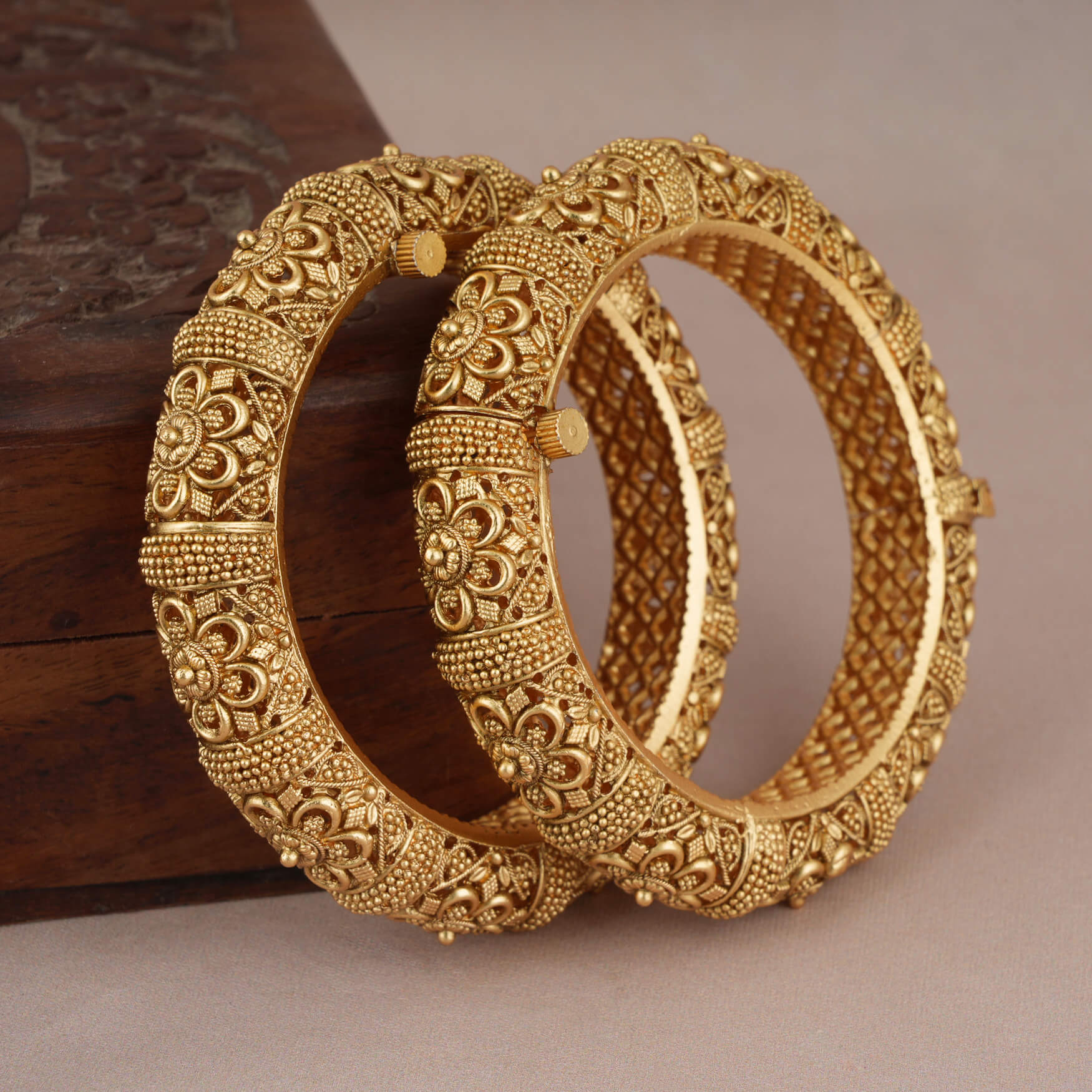 Bangles Gold Plated Latest Design Gold Kangan Antique Look Kangan