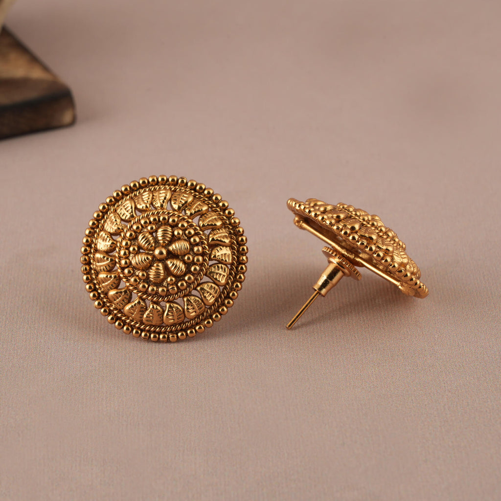 Round antique gold plated plain stud earring