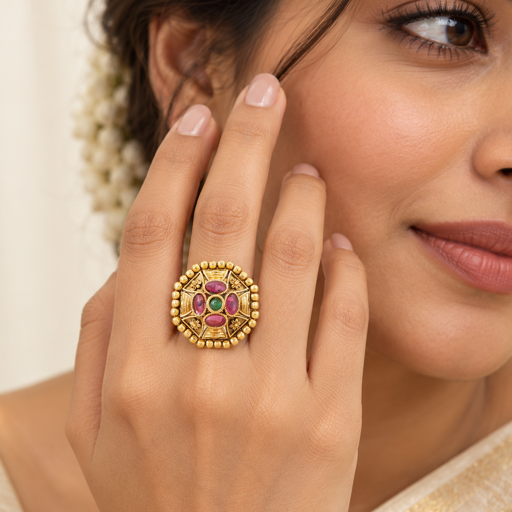 Antique gold hexagon stone adjustable finger ring