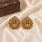 Antique Gold Plain Maa Lakshmi Pendant Set