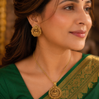 Antique Gold Plain Maa Lakshmi Pendant Set