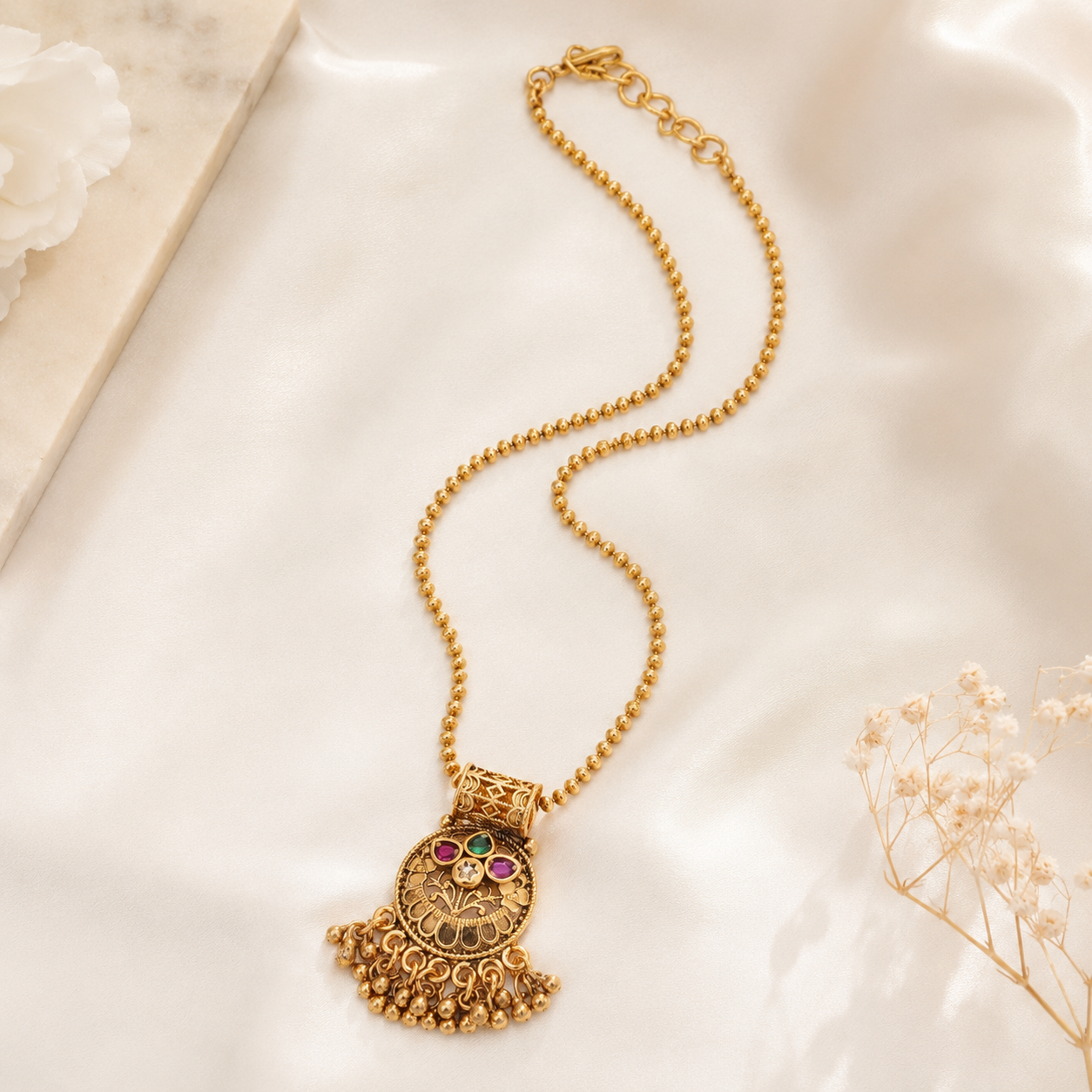 Beautiful stone gold pendant set with earring