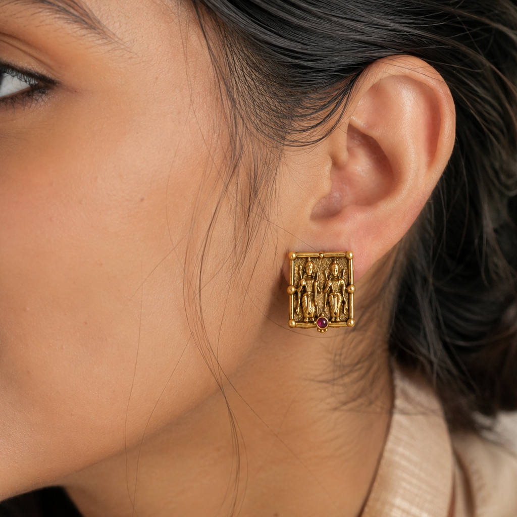 Stunning ram sita gold stud earring