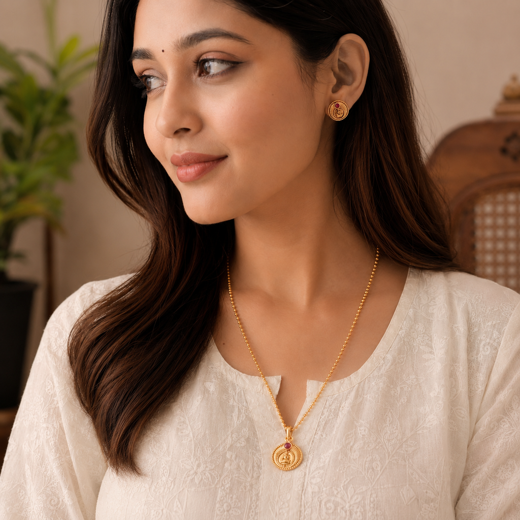Cute elegant maa lakshmi pendant set I Temple Jewellery