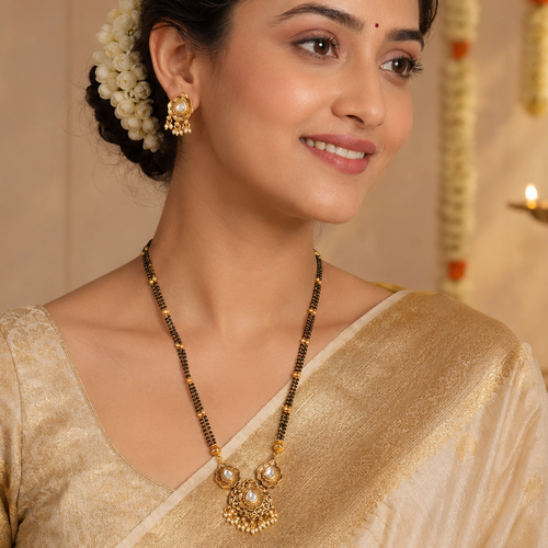 Antique Gold Long Kundan Mangalstura Set