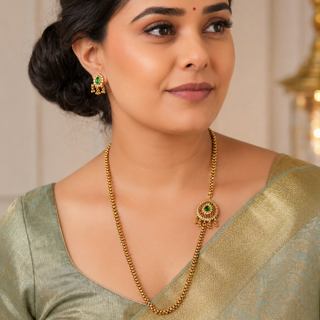 Stunning antique gold side brooch mala necklace set