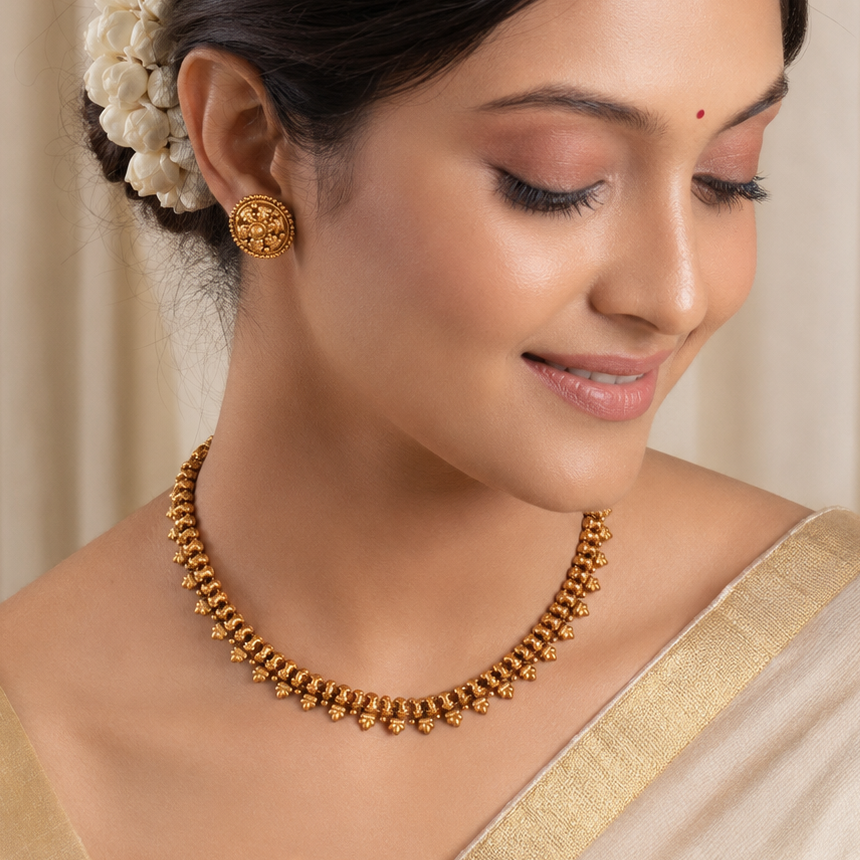 Delicate plain antique gold choker necklace set