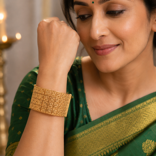 Beautiful broad plain gold Kada