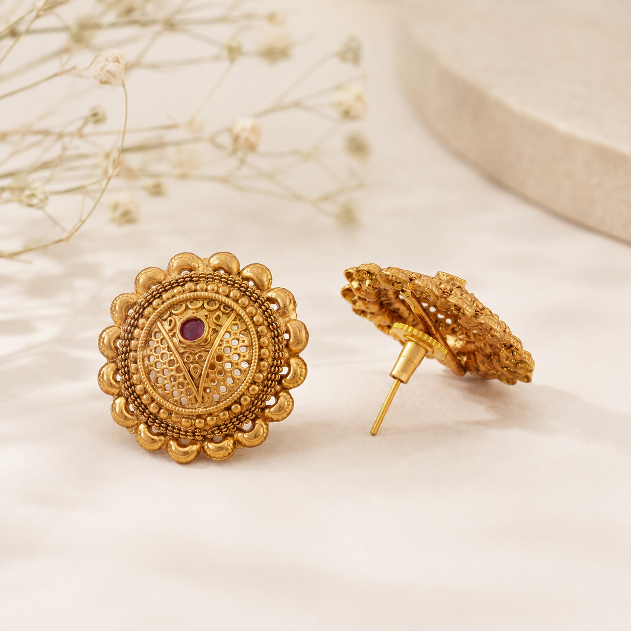Plain antique gold stud earring for women