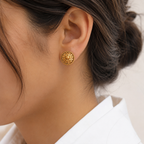 Stunning gold cute stud earring