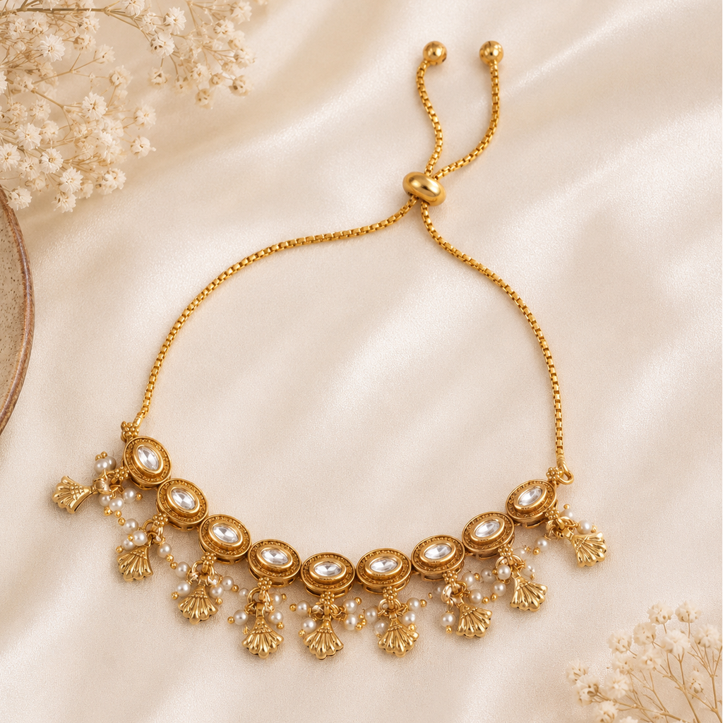 Delicate antique gold kundan bracelet