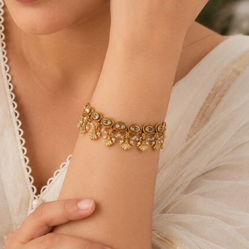 Antique Gold Kundan Bracelet