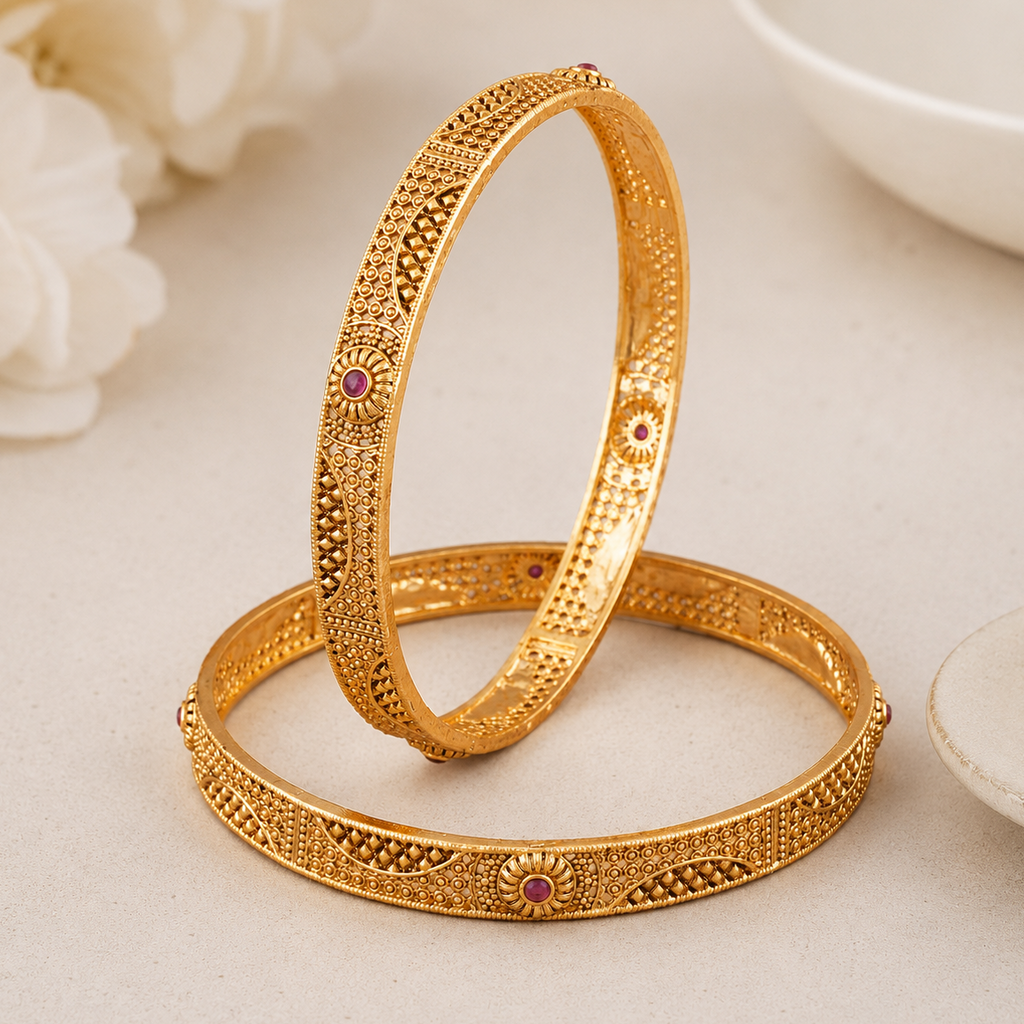 Stunning antique gold ruby traditional bangle set