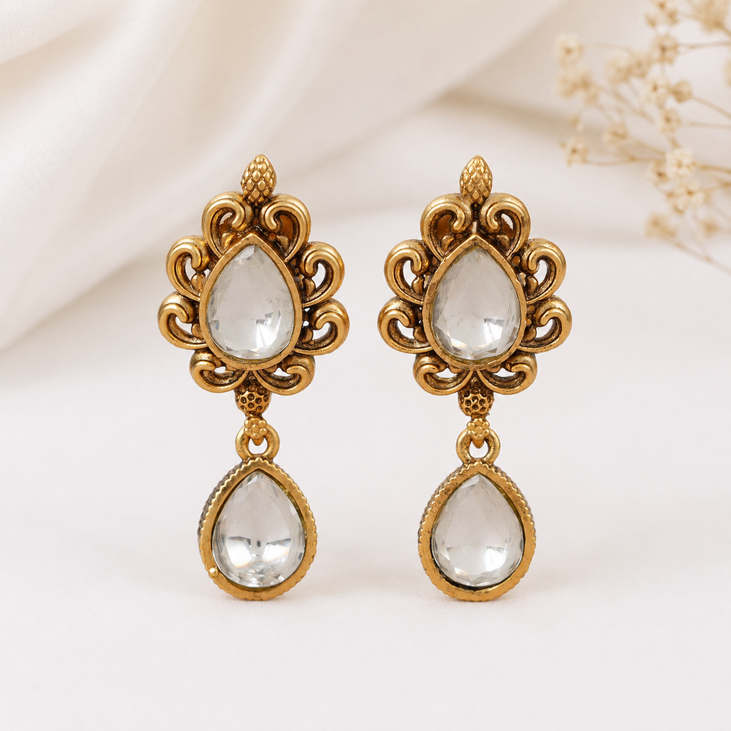 Stunning antique gold kundan earring