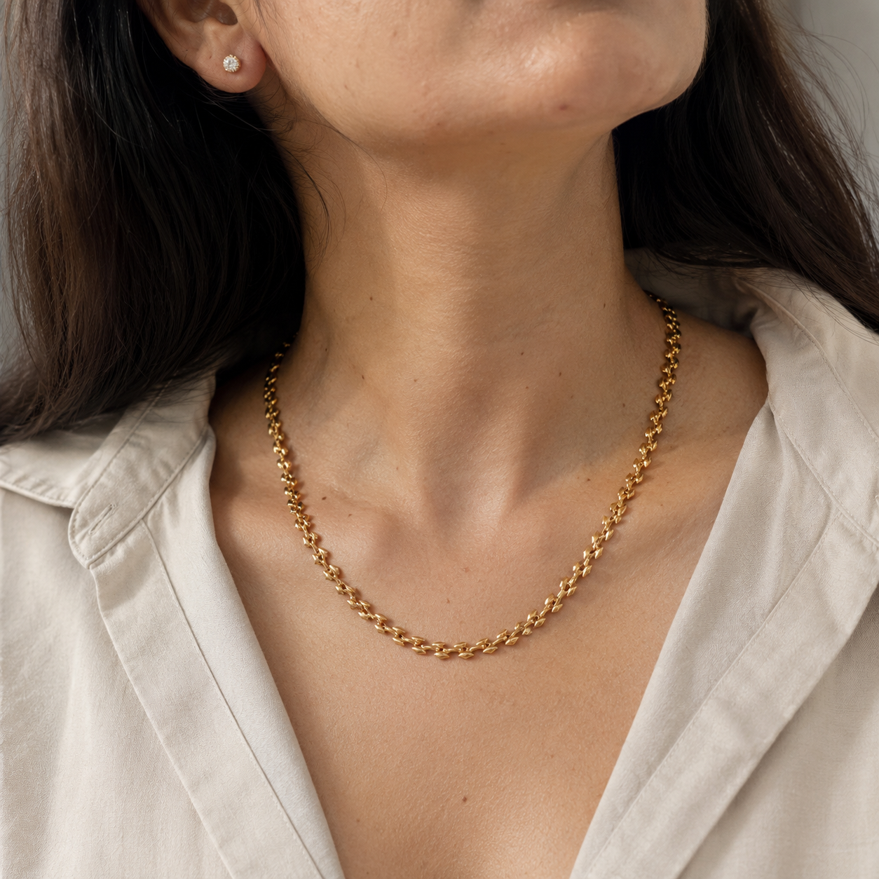 Sleek solid gold plated chain