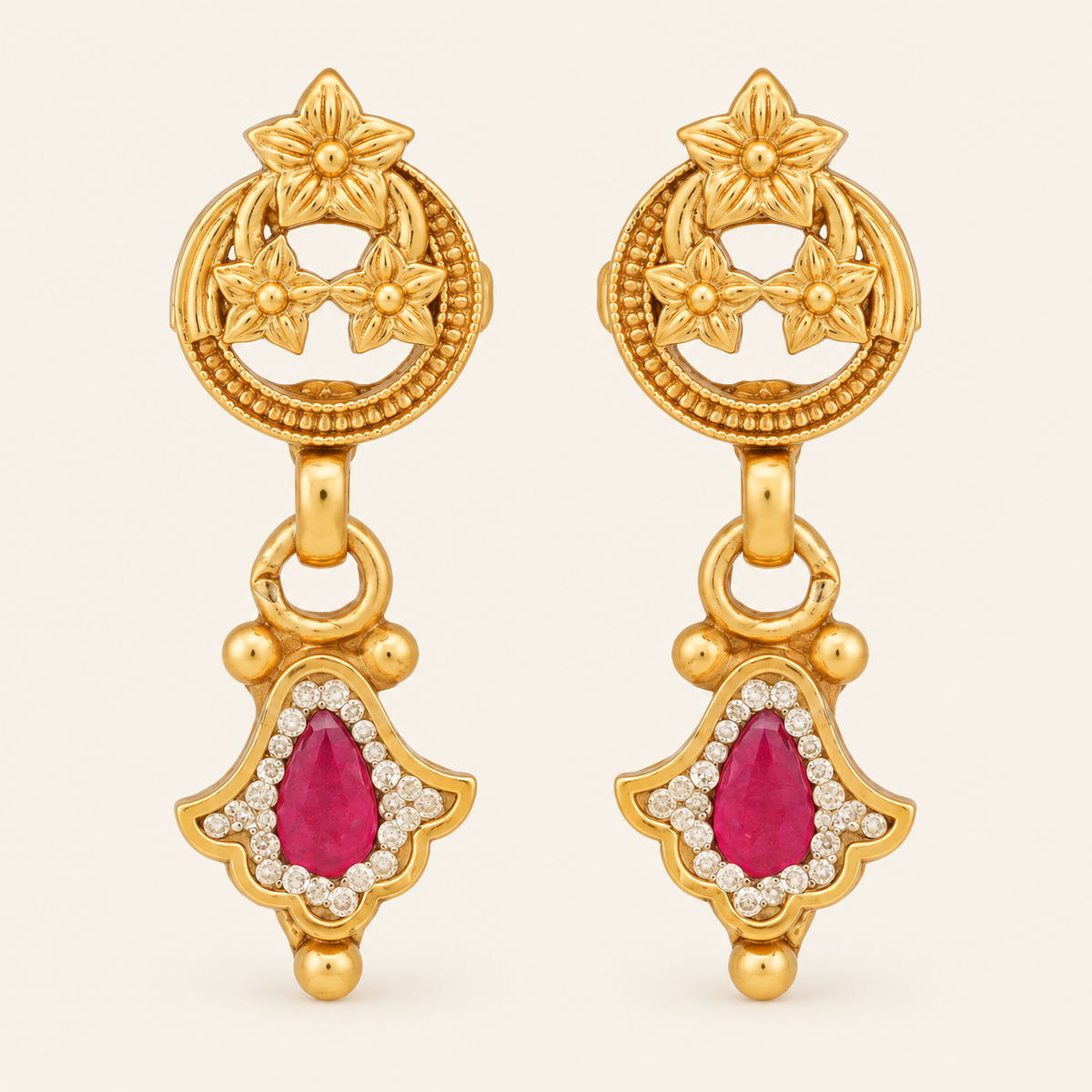 Sleek antique gold necklace set