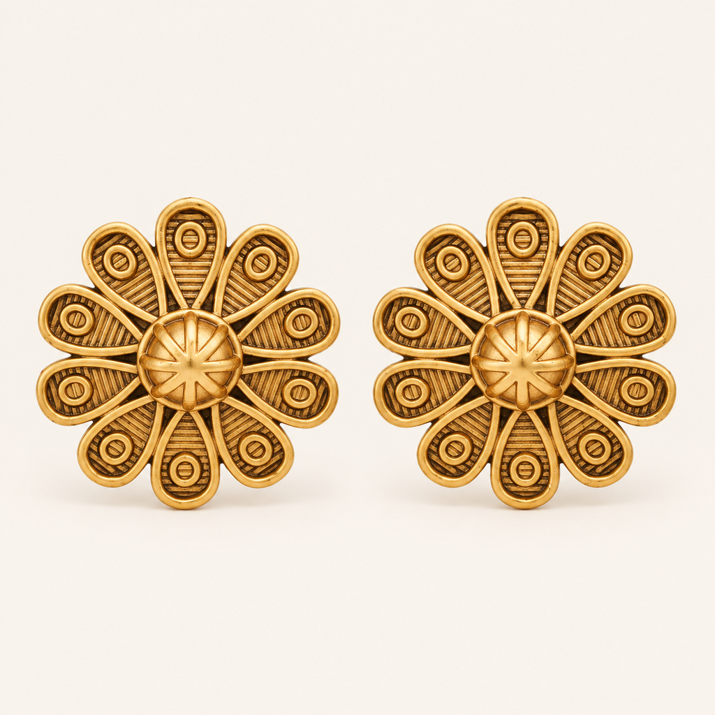 Amazing antique gold floral pendant set