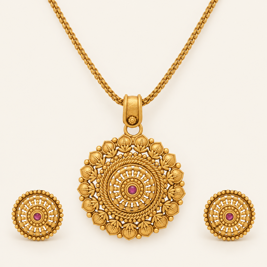 Beautiful floral antique gold pendant set