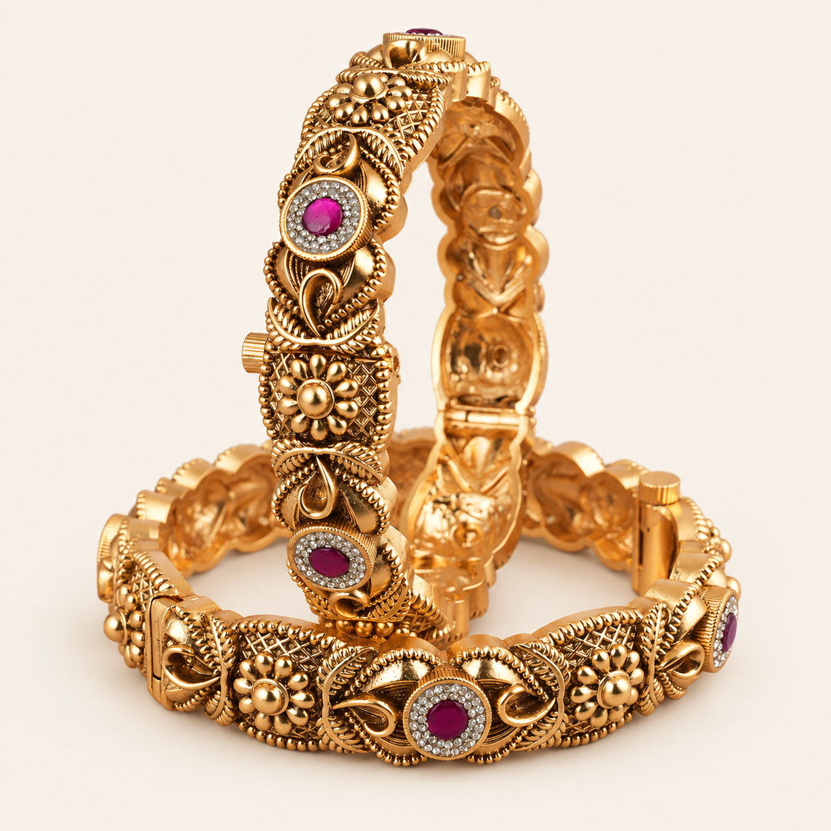 Antique Gold Stone Intricate Bangle Set