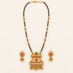 Antique Gold Kundan Mangalstura Set