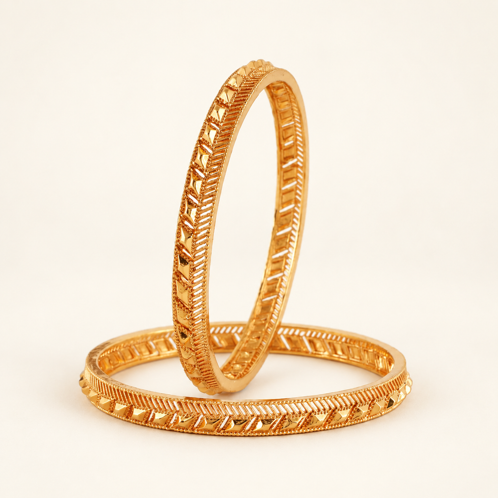 Sleek plain gold bangle set