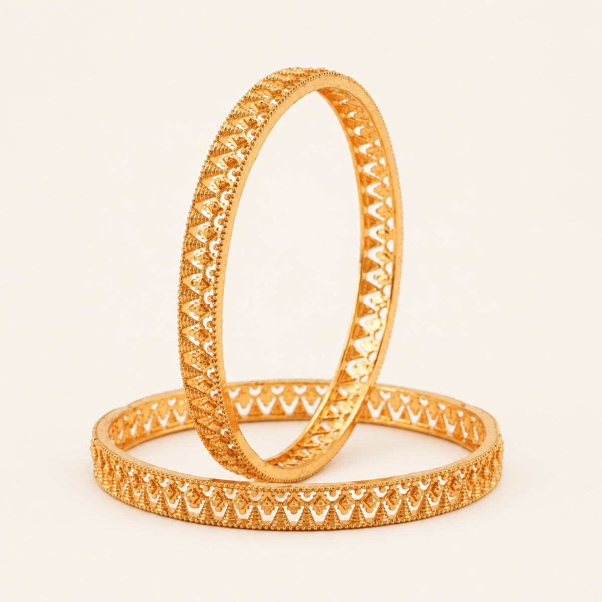 Beautiful plain sleek bangle set