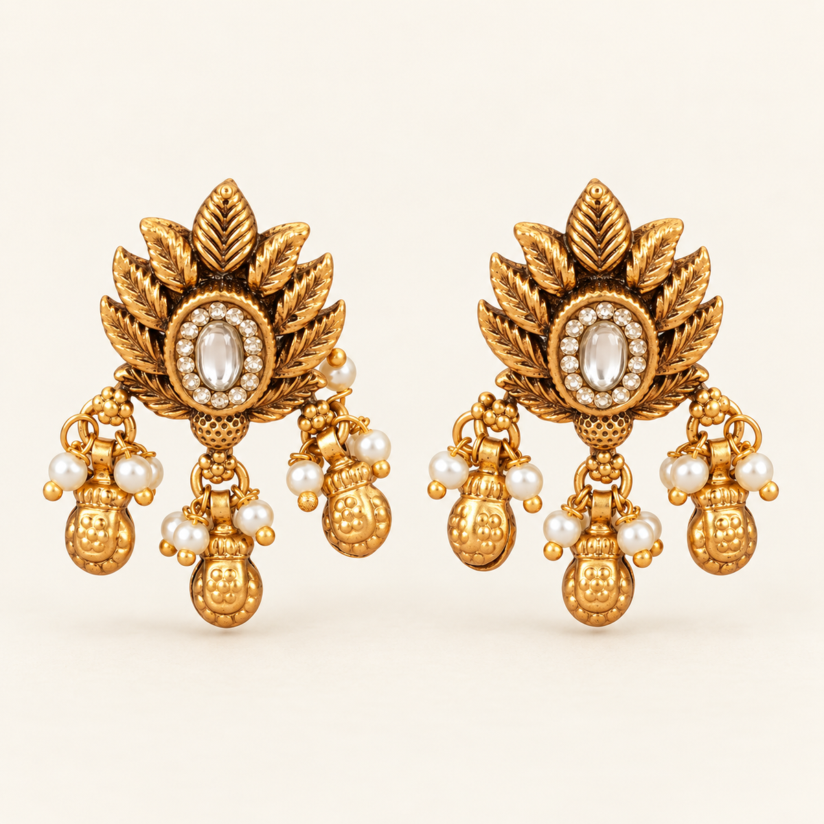 Cute stunning antique gold kundan earring for women
