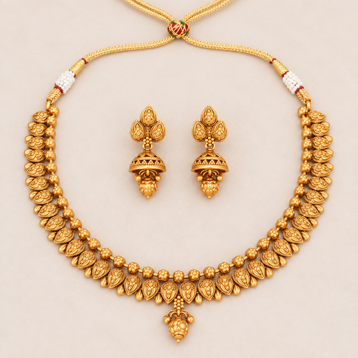 Stunning plain antique gold necklace set