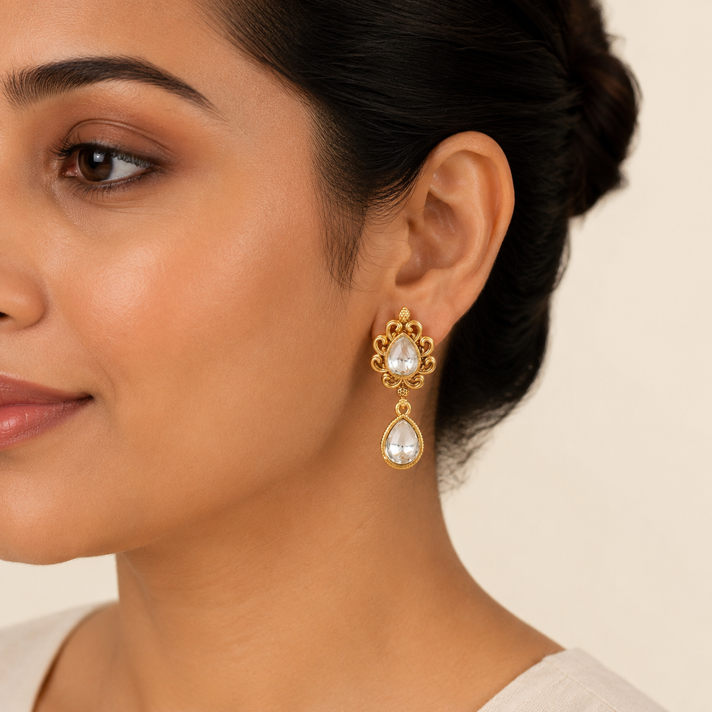 Stunning antique gold kundan earring
