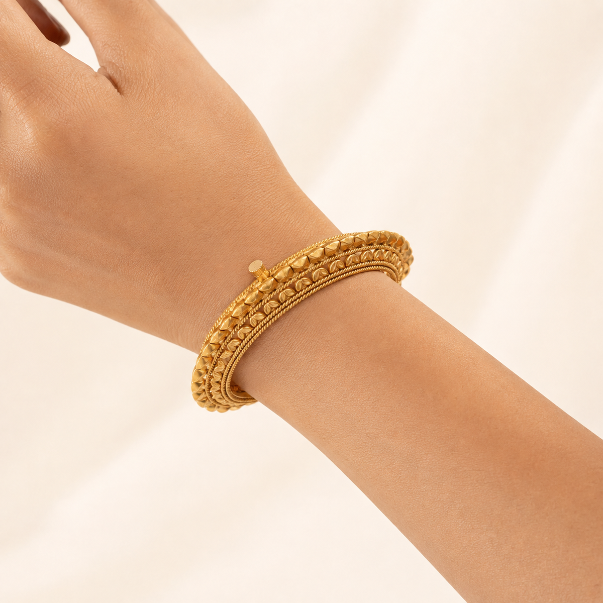 Stunning plain gold pacheli kada bangle