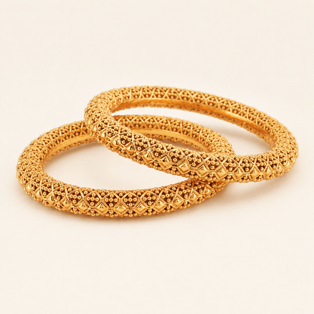 Beautiful gold plated bangle set