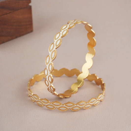 Gold plated pear shape dual tone bangle set