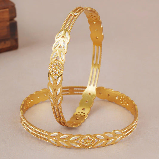 Elegant dual tone gold plated bangle set