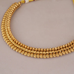 Cute antique gold plain necklace set with stud earring