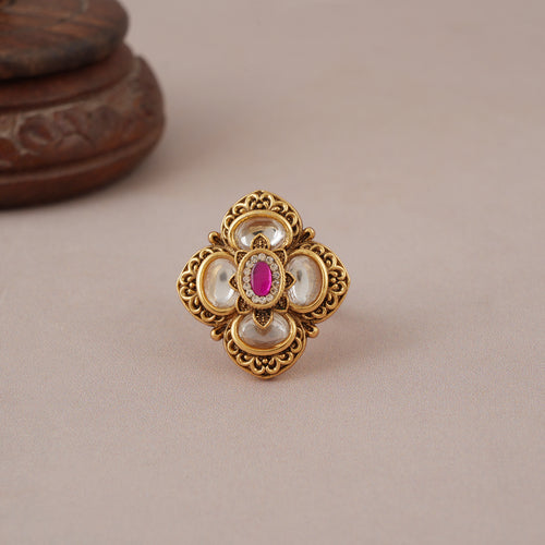 Antique Gold Kundan Finger Ring