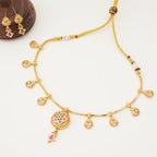 Sleek antique gold necklace set